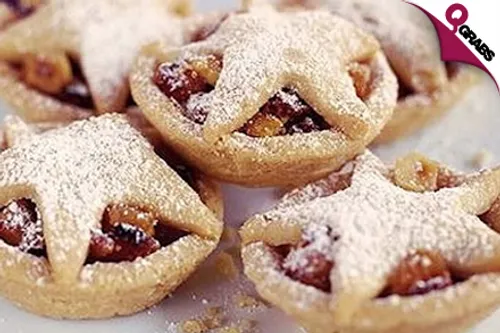 For QR49 Satisfy your taste buds This Festive Season with an Online Holiday Baking Course! (QR924 Value)